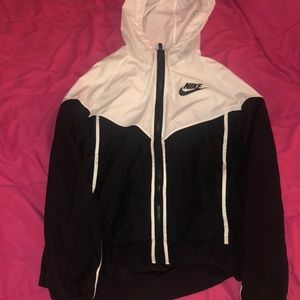Nike windbreaker women size small no flaws